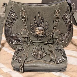 Stylish Gray Skull Embellished Women's Bag Set